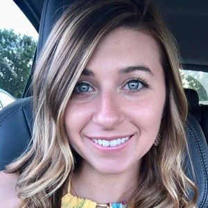 Meet your Posher, Cassandra